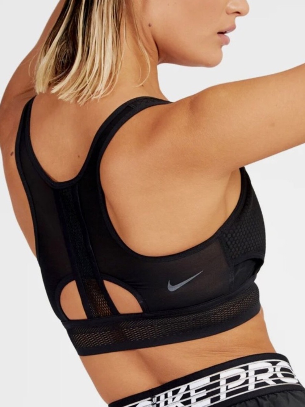 Nike Swoosh Ultrabreathe Sports Bra Padded Women's SMALL CJ0149 010 $65 Black